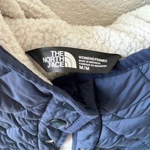 Navy NorthFace jacket